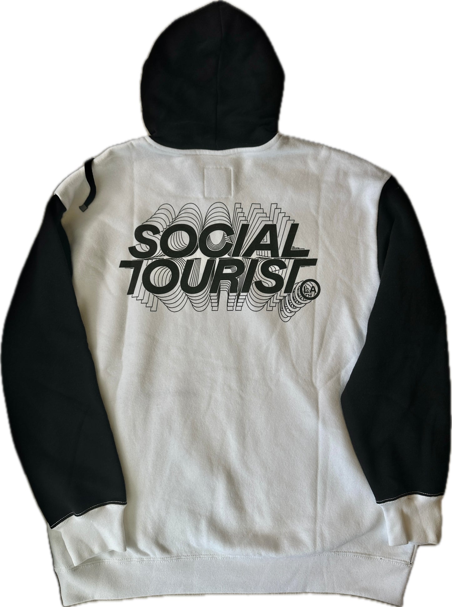 Social Tourist
